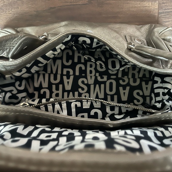 Marc Jacobs handbag and matching wallet - Picture 2 of 7